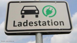 schild-ladestation-fuer-e-auto